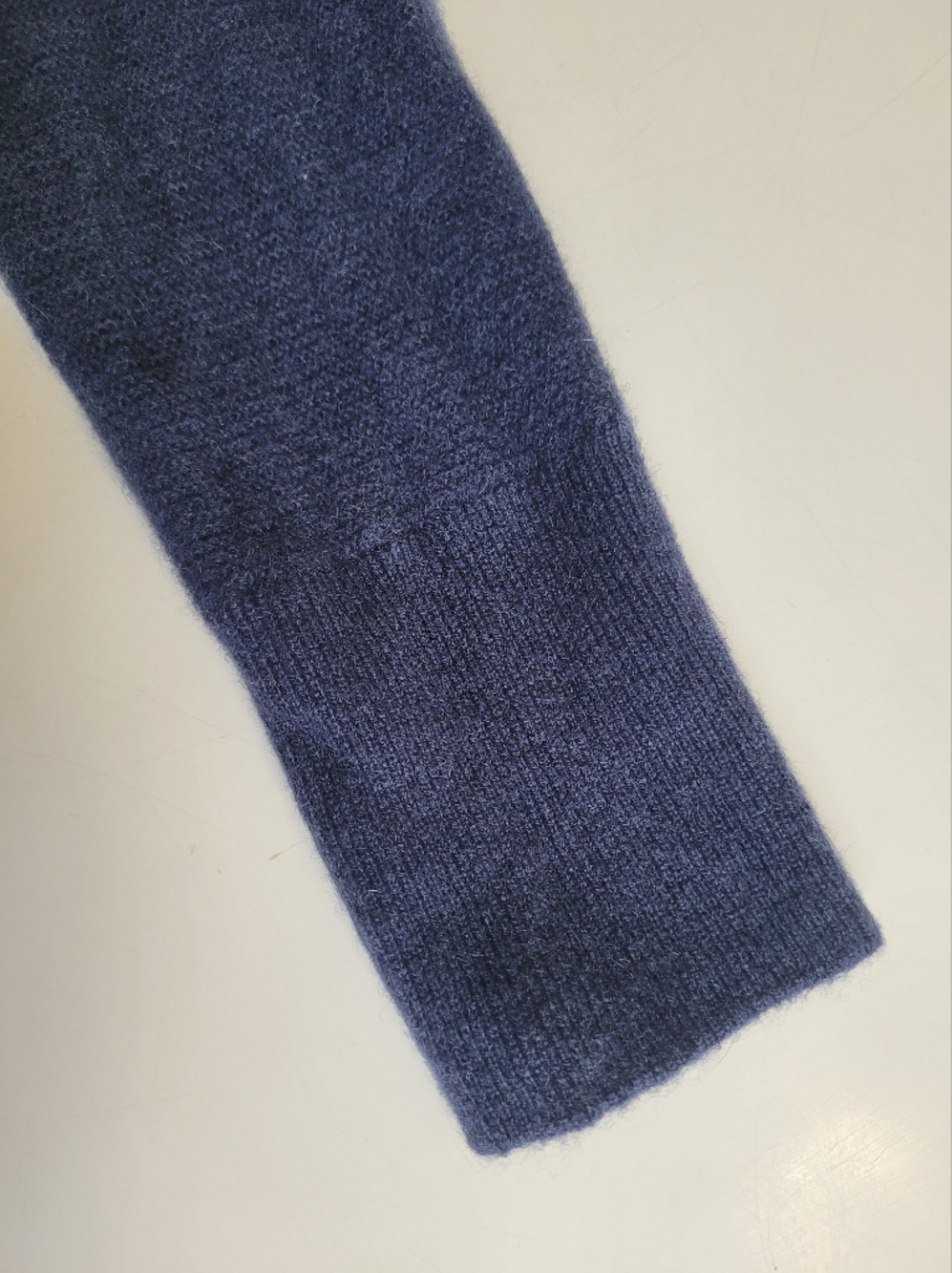 L.L. Bean 100% Recycled Cashmere Mock Neck Navy Turtleneck Sweater Womens Small - Picture 6 of 6